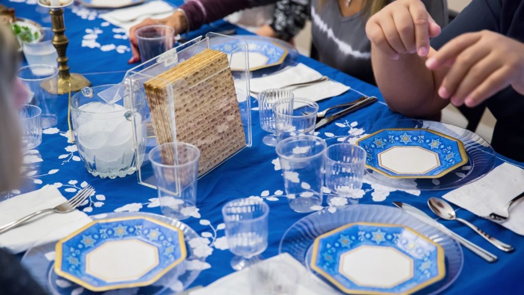 passover seder table